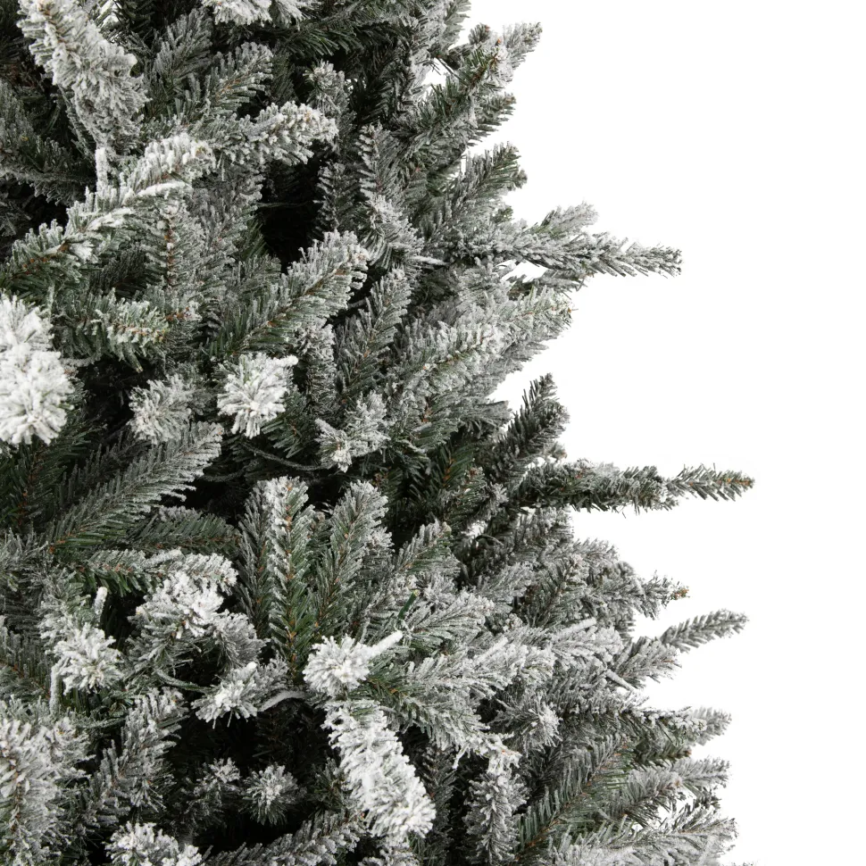 7′ Blue Spruce Frosted Tree