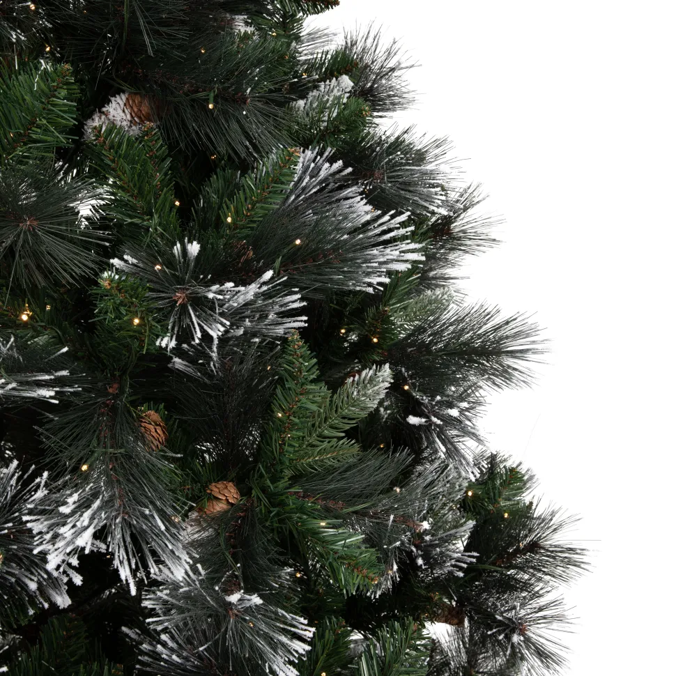 7′ Carolina Pine Frosted Tree
